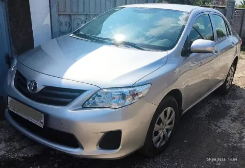 Toyota corolla 2012г. 49 т. км, пробег реальный, один хозяин, покупалась в автосалоне донецка в март... - фотография