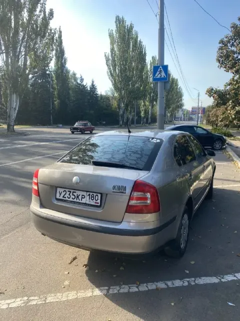 Продам skoda октавия а5 2007 года выпуска, 1,6, механика, пробег 248000 км. то проводится своевремен... - фотография