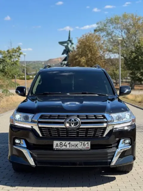Продам: toyota land cruiser 200 год выпуска 2009. коробка автомат. двигатель 4,5 . привод полный. пр... - фотография