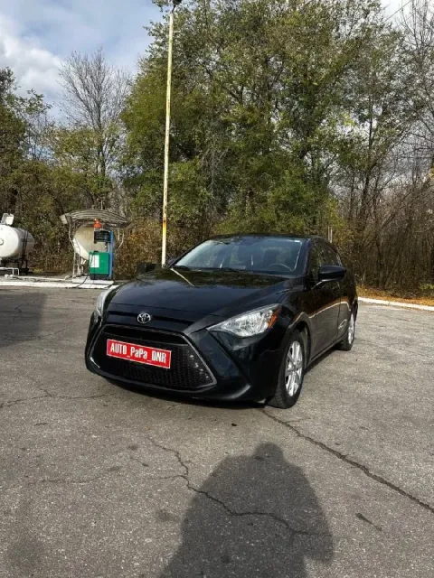 Продам toyota yaris 2019 продаю свой авто в хорошей комплектации 1.5 атмосферный коробка классически... - фотография