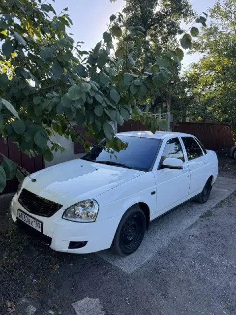 Продам ваз приора 2009 год выпуска. установлено: в круг стоят ss20 комфорт, полностью обслуженная хо... - фотография