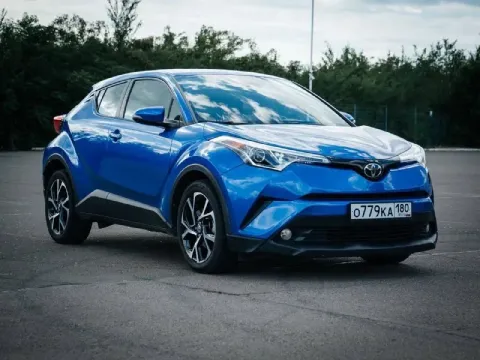 Toyota c-hr, 2018, 2.0 автомат, 31000 км. состояние нового автомобиля. технически в отличном состоян... - фотография