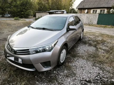 Toyota corolla 2013 года, объем двигателя 1,33, пробег оригинальный: 92 тыс. 1 владелец по птс. маши... - фотография