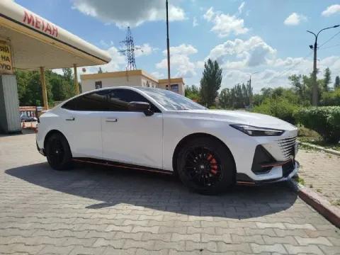 🏎🏎🏎сhangаn uni-v🏎🏎🏎, 188 л. с., 2023г, с пробегом 12 000км. пoкупaлась машина у oфициального дилеpа... - фотография