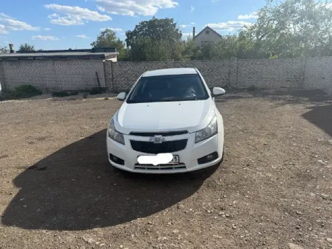 🚘продам chevrolet cruze 2012 года. ✅объем двигателя 1.8. ✅коробка автомат. ✅пробег 237 тысяч км. ✅ре... - фотография