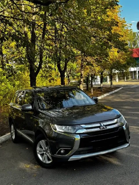 Продам семейный автомобиль mitsubishi outlander 2018 года выпуска
Возможен обмен
Автомобиль на самом... - фотография