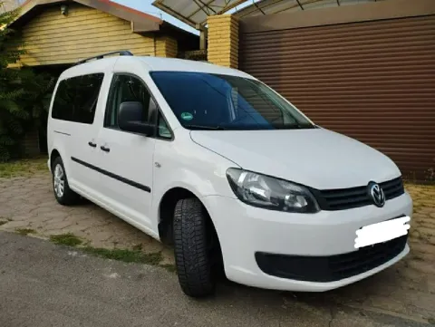 Volkswagen caddy maxi 2014. Заводской пассажир, 7 мест. Дизель 2.0,140лс. Мкп-6 ступеней. Два ключа,... - фотография