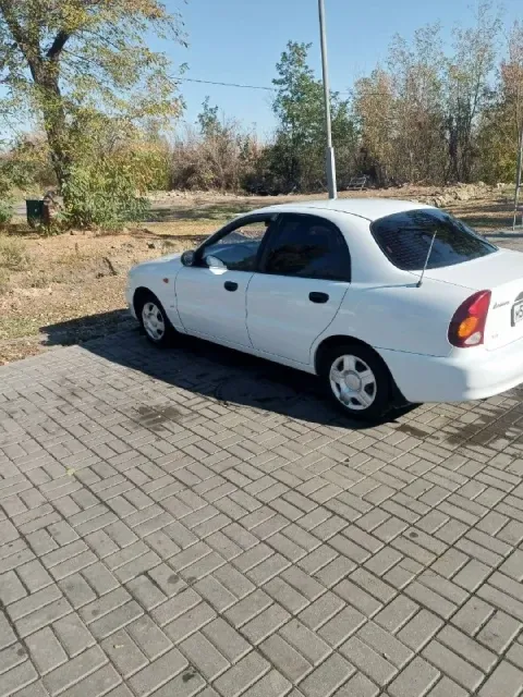 Chevrolet ланос sx, 2009 года, максимальной комплектации, с рабочим кондиционером. в одной семье, од... - фотография