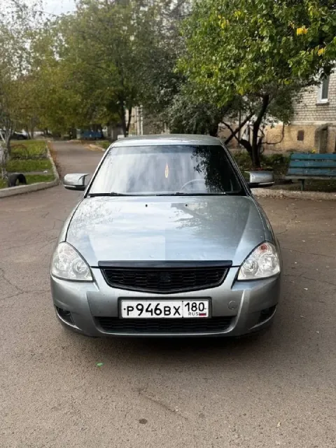 Продам приору машина на полном ходу, 15.000км назад делали капиталку мотора (клапана не гнет), ходов... - фотография