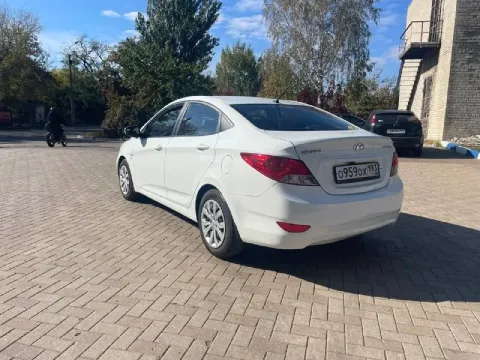 Доброе время суток. продаю свою машину. hyundai solaris 2013 год. не битая некрашена, очень бережно... - фотография