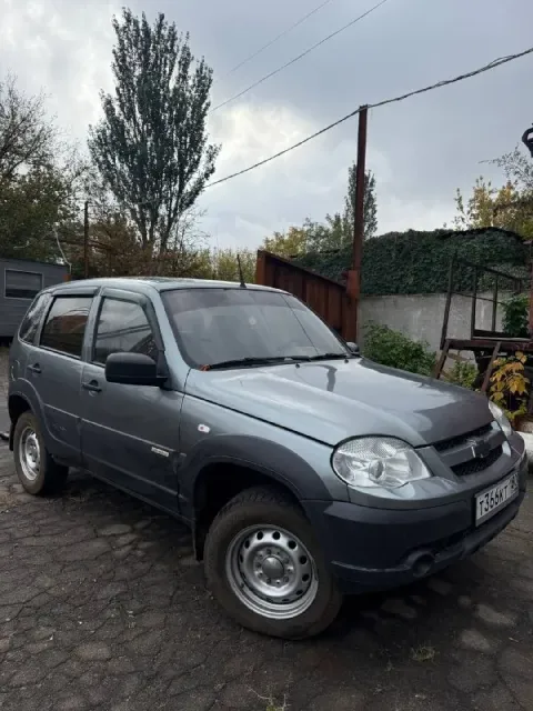 Продам chevrolet niva год 2016 пробег: 220 000 км цена 550 000 руб +7 949 333 3055 анатолий донецк,... - фотография