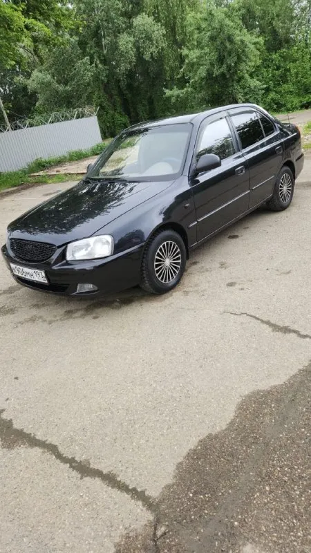 Продаю hyundai accent 2008 год коробка автомат газ евро4 кондиционер парктроники музыка новая зимняя... - фотография