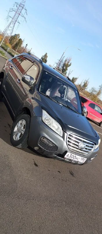 Срочно продам lifan x60, 2014 г, двигатель 1.8  установлен новый двигатель зарегистрирован, по ходов... - фотография
