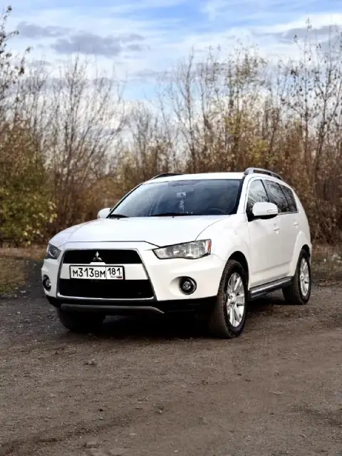 Продам mitsubishi аутлендер 2.3 турбодизель, 177 л. С. , 6- ти ступенчатая механика, 2011 год, полны... - фотография