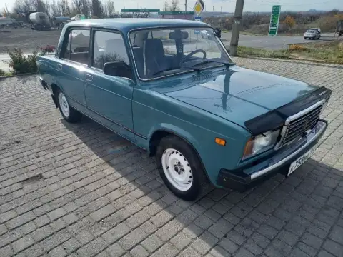 Продам ваз 2107
Год выпуска 2004
Авто в отличном состоянии вложений не каких не требует
Реальный про... - фотография