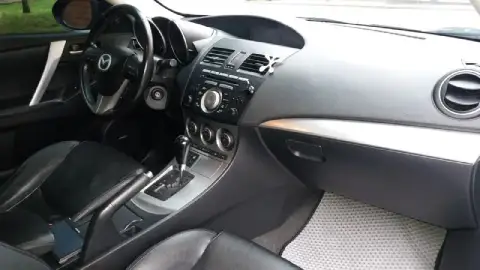 Mazda 3 bl 2010 г. В. Мотор 2.5 пробег 170 тыс. Акпп салон - кожа музыка bose люк климат контроль 2 ... - фотография