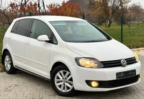 Продам  volkswagen golf plus
Год выпуска 2013
Объем двигателя 1.6
Коробка автомат
Родной пробег 168.... - фотография