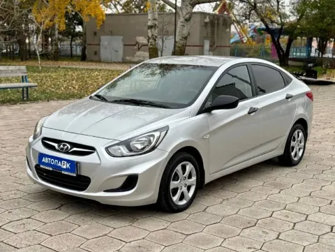 ⬜️ hyundai solaris 💰цена: 700 000р 🏢город: мариуполь 📅год выпуска: 2012 🧾пробег: 197 120км. ⚙️двигат... - фотография
