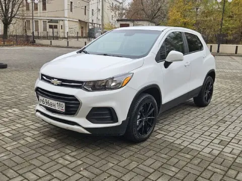 Chevrolet trax
2019Г
1,4 Акпп
85Т км 
Авто в отличном состоянии.
Без дтп, полностью в родном окрасе.... - фотография