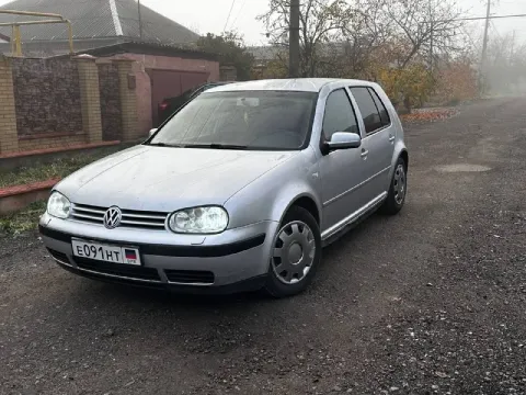 Продаю volkswagen гольф 4 2003 года. Читаем внимательно автомобиль в хорошем состоянии двигатель 1.6... - фотография