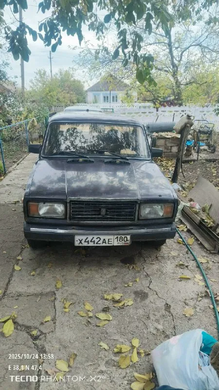 Продам 2107 1997г. В. Цена-100т. Машиной владею больше 4х лет. По технике всё отлично. Двигатель с и... - фотография