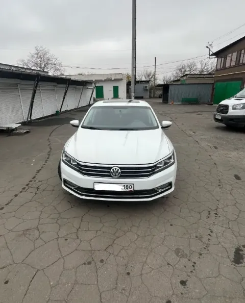Продам: volkswagen passat b7 2016 двигатель:1.8 tsi gen 3 6ст aisin пробег: 153000км -датчик света -... - фотография
