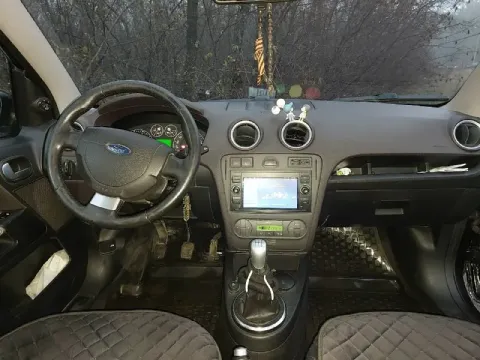 Продам авто! ford fusion 2007г. объём 1.6 (механика), 151.5 тыс. пробега, машина в одной семье с мом... - фотография