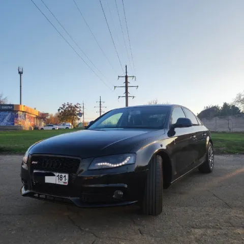 Audi a4 b8 2008 года 1.8 tfsi 160л. с в отличном состоянии. вариатор работает как надо. много чего с... - фотография