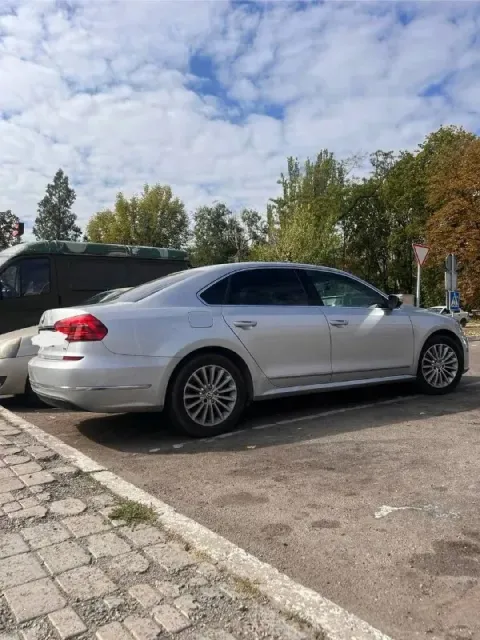 Продам идеальный volkswagen passat| пробег: 100 тыс км родной двигатель: 1.8 (170 л. с. ). сел и пое... - фотография
