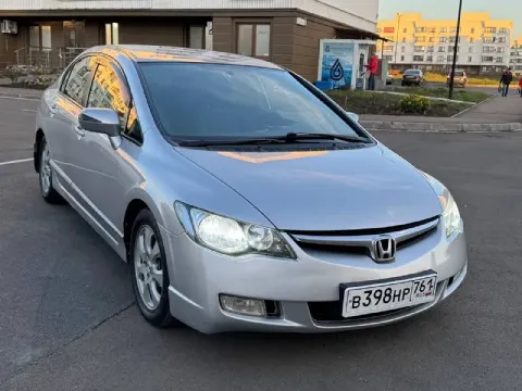 ‼️продам‼️ 🚘марка: honda civic ⚙️двигатель 1.8 📦кпп: механика ⛽️вид топлива: бензин 📅год выпуска: 20... - фотография