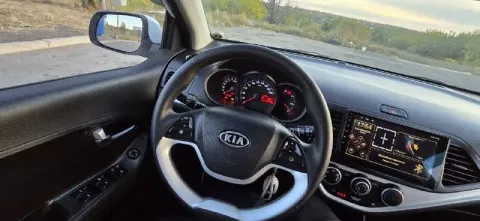 Kia пиканто.1.2 мотор, автомат, подогрев руля/сидений, кондиционер, электропакет фул, камера заднего... - фотография