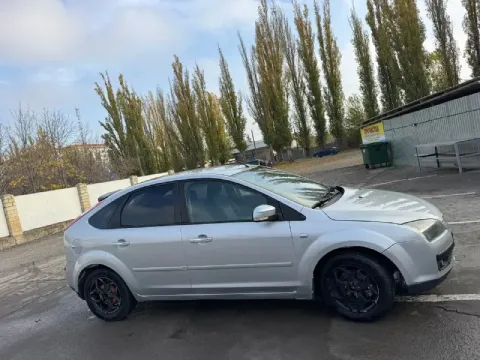 Продается ford фокус 2007 года выпуска, объем 1.8,машина в хорошем состоянии, кузов без ржавчин. авт... - фотография