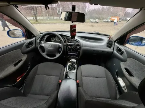 Продам daewoo lanos 1.5 цена: 445₽ пробег 170.000 установлено 2 ( выписано в техпаспорт ) комплектац... - фотография