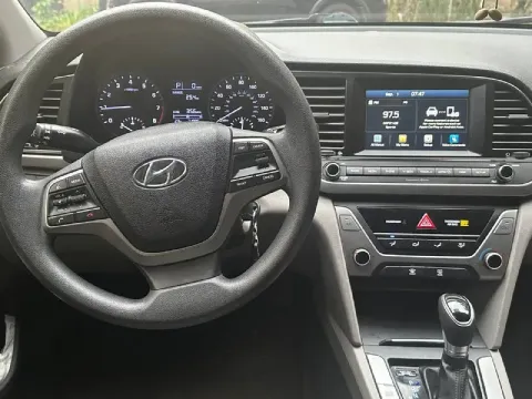 Hyundai elantra 2016 года американка пробег 74 тыс миль 2.0 атмосферник, акпп, резина зима/лето. маш... - фотография