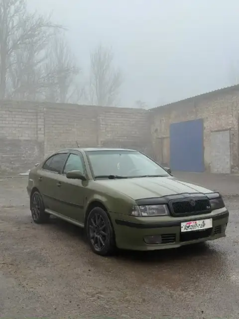 Продам свою машину, я хозяин по документам. Skoda octavia tour 1999 - 1.6 350 тысяч пробега оригинал... - фотография