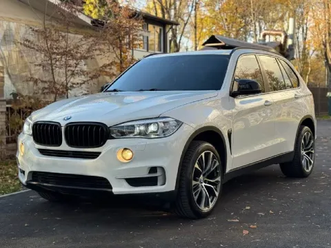 Продам: bmw x5 f15 год выпуска 2016. двигатель 3.0 дизель. коробка автомат. привод полный. пробег 26... - фотография
