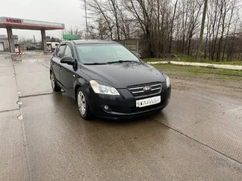 Продам kia ceed 2008год мотор 2.0 газ/бензин коробка автомат(aisin), пробег 167 тысяч км (оригинальн... - фотография