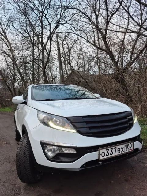 Продам киа спортейдж3,2012г. В. ,150л. С. ,автомат, белый, пробег 227000км не смотанный, .салон идеа... - фотография