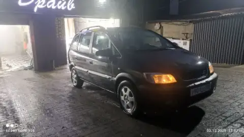 Продам opel зафира а,7-ми местный минивэн. Объем двигателя 1.8, бензин пробег 336к км +(машина ездит... - фотография