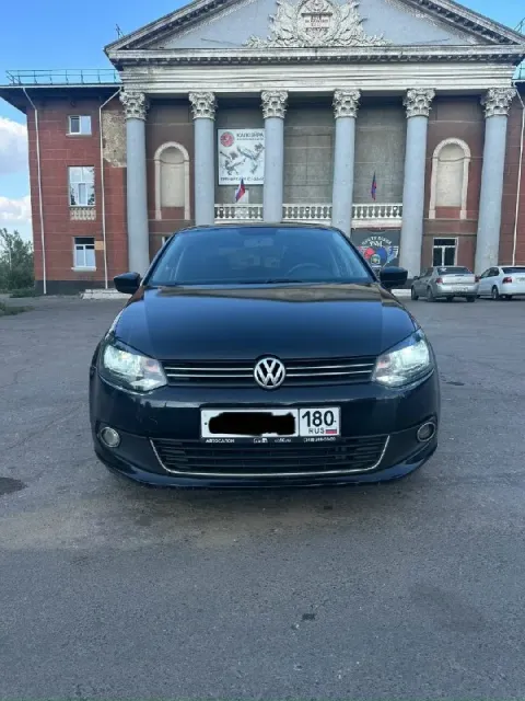 Продам volkswagen поло ✅год:2011 ✅пробег 212000км ✅мотор 1,6 ✅коробка автомат aisin 6ступка ✅, подог... - фотография