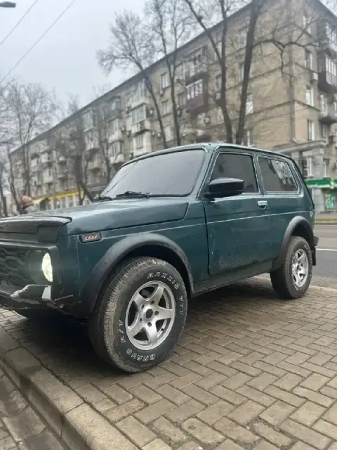 В продаже нива 2121
2000 Год нива в отличном состоянии вид имеет сильный
Коробка 5 ступка
Мосты разд... - фотография