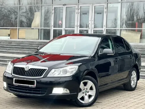 Skoda octavia a5 рестайлинг 1.8t на обычном автомате asin! автомобиль в идеальном состоянии, по друг... - фотография