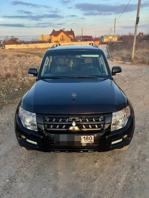 , 2014 Г. (последний рестайлинг)
Продаётся mitsubishi pajero в максимальной комплектации с надёжным ... - фотография