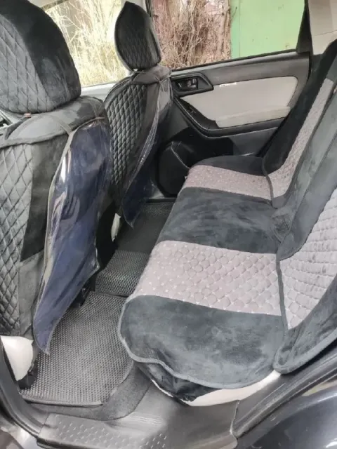 Продам subaru forester. объем 2.5 двигатель атмосферник ( 170л. сил), полный привод рестайлинг 2015... - фотография