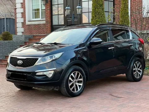 Kia sportage
Год-2014
Пробег-144.000
Мотор-2.0
Коробка-автомат
Цена-1.320.000 торг-обмен
Номер- +794... - фотография
