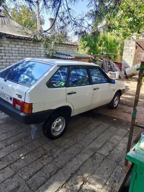 Продам ваз 2109 газ метан, в сборе передние модуля ss20 чисты и опрятный салон, мотор работает без н... - фотография