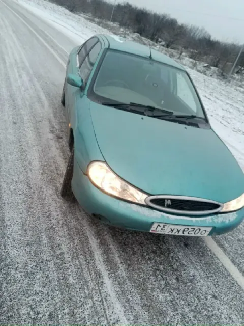 Продам или обменяю ford мондео 2000 год. 1.8 бензин, мкпп, гур, кондиционер, 2 эл стекло подъёмника,... - фотография