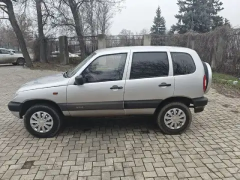 В продаже chevrolet нива 2007 года. Цена 699999руб торг у капота. Внимательно читаем описание!!! 👇 с... - фотография