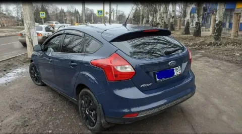 Горловка. продается ford fokus 2014 г. в. двигатель: 1,6 (125 л. с. ) коробка передач :механическая... - фотография