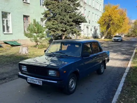 Одам свою ваз 2107 в хорошем состоянии дно пороги ланжероны стаканы без гнили от слова совсем двигат... - фотография